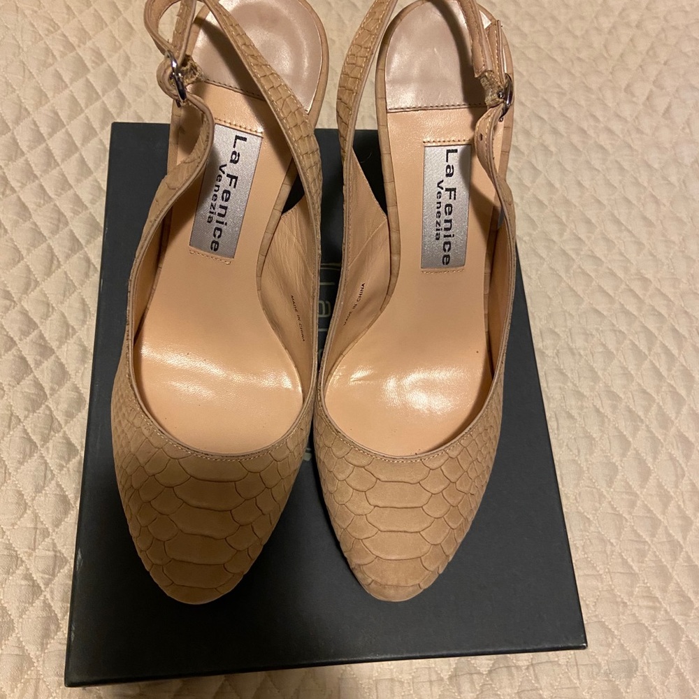 La Fenice Heels View 2